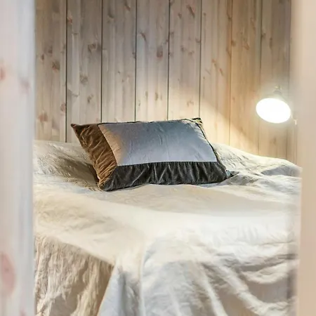 Family At The Foot Of Gaustatoppen Feriehus