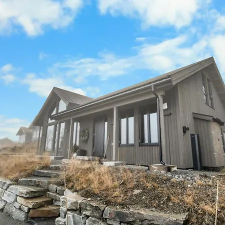 Family At The Foot Of Gaustatoppen Feriehus Rjukan